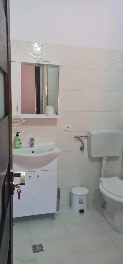 La Ovi Hotell Făgăraş Eksteriør bilde