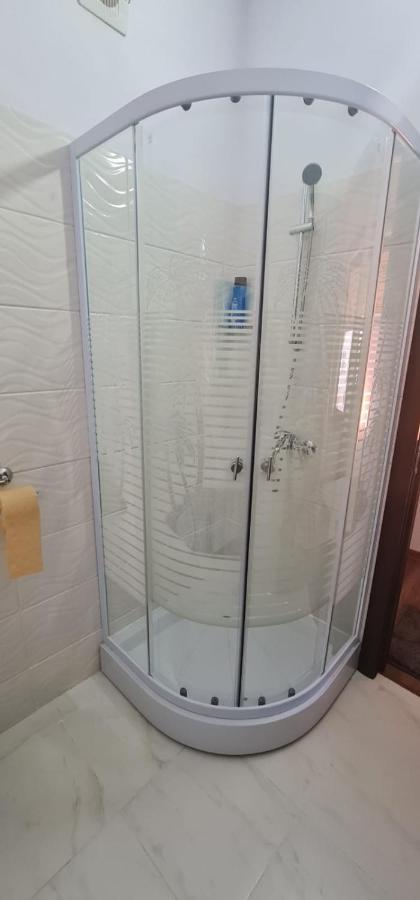 La Ovi Hotell Făgăraş Eksteriør bilde